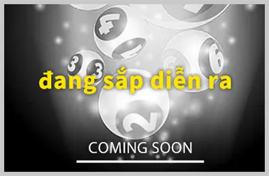 Đội game thể thao điện tử đang thi đấu trên sân khấu lớn